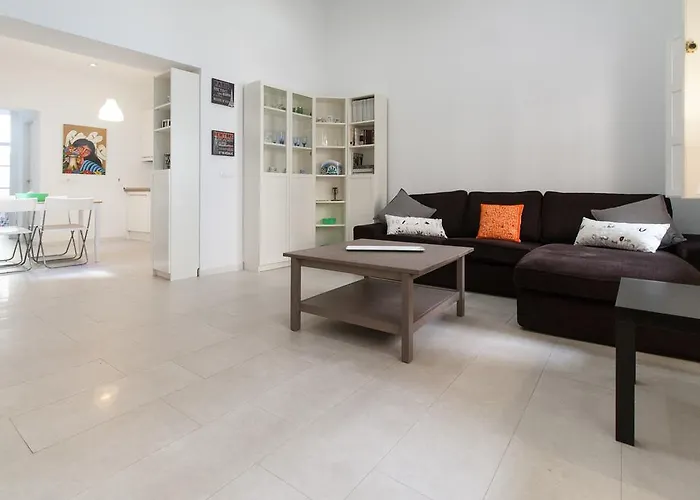 Appartamento Cn Parking Incluido 2d En Zona Monumental Siviglia